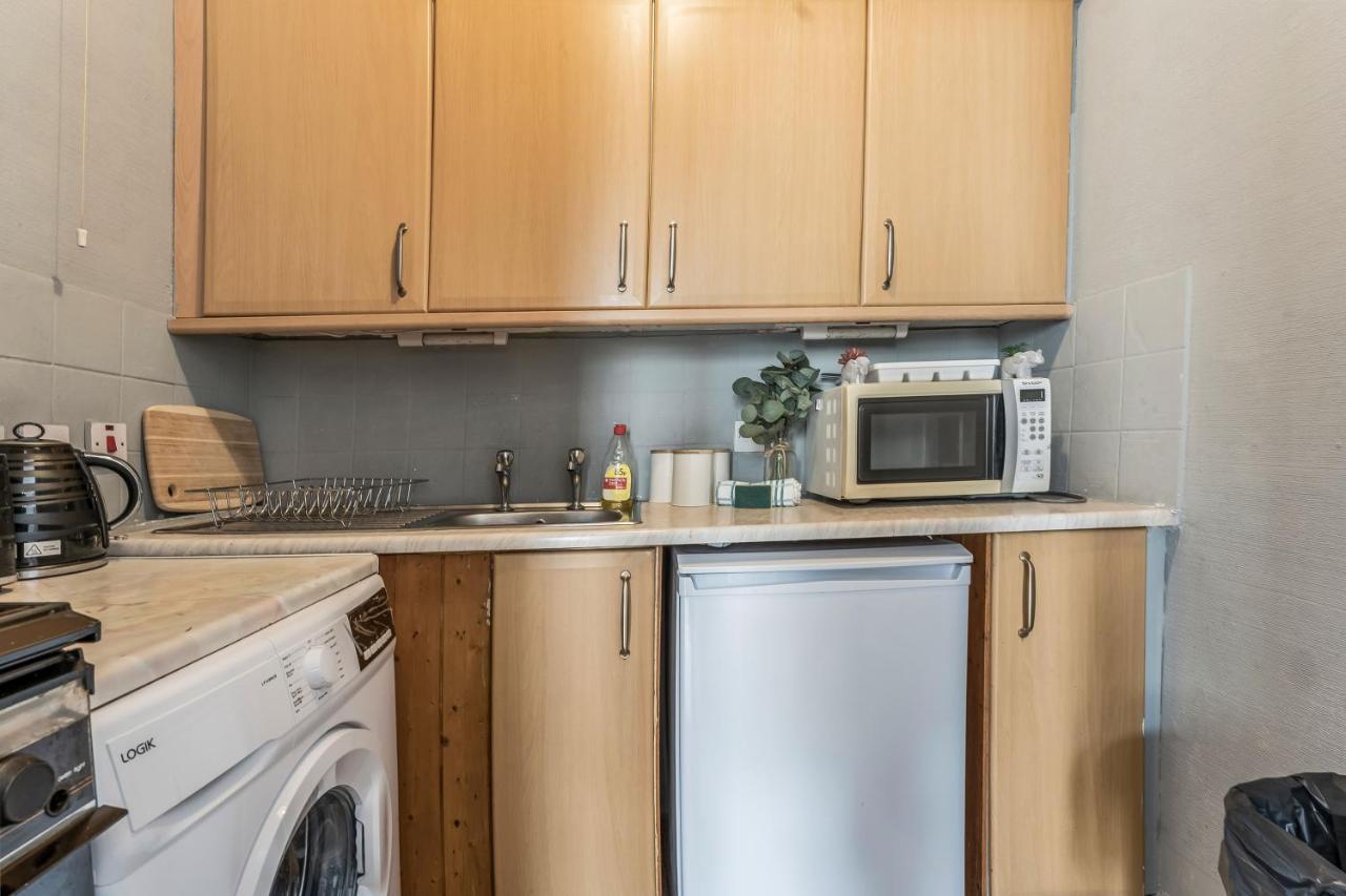 Central City Centre 2 Bedroom Flat - Close To Haymarket Train Station. Edimburgo Exterior foto